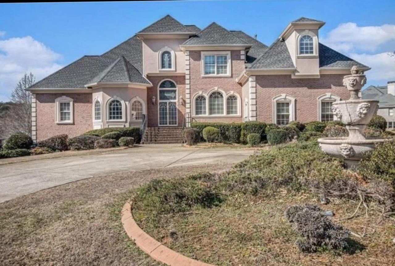 listing, photo 1