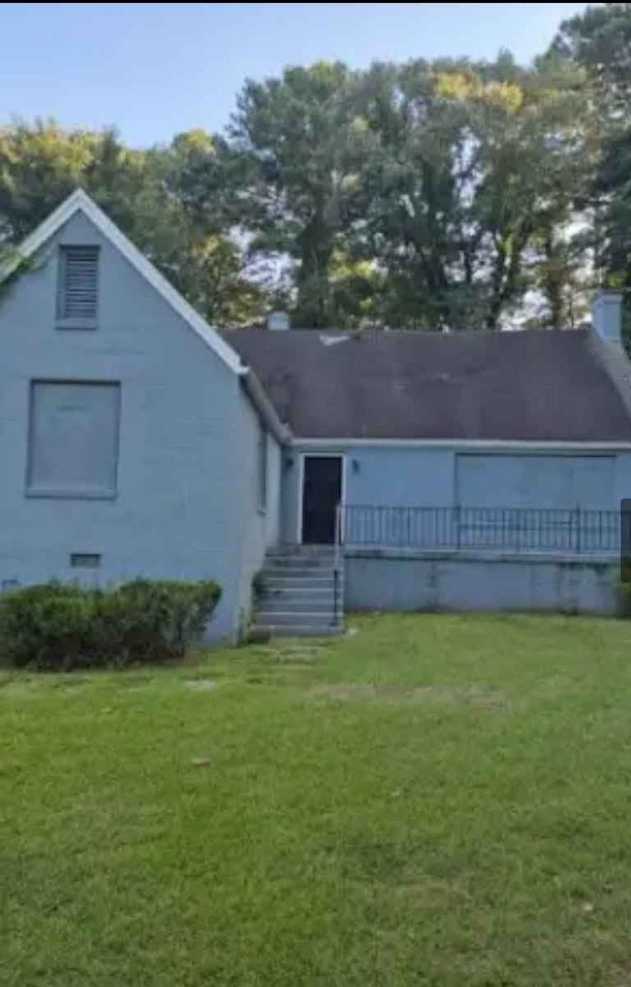 listing, photo 1