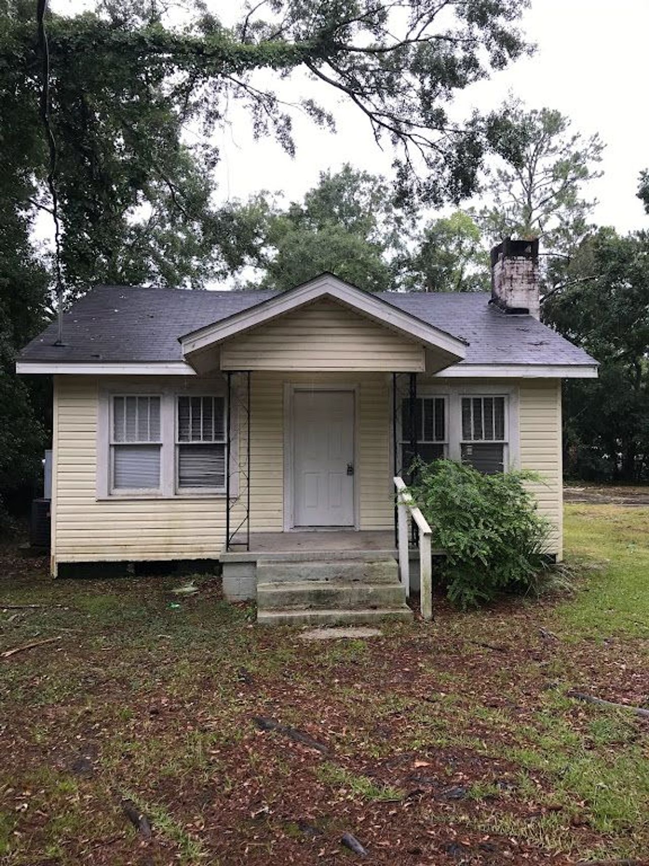 listing, photo 1
