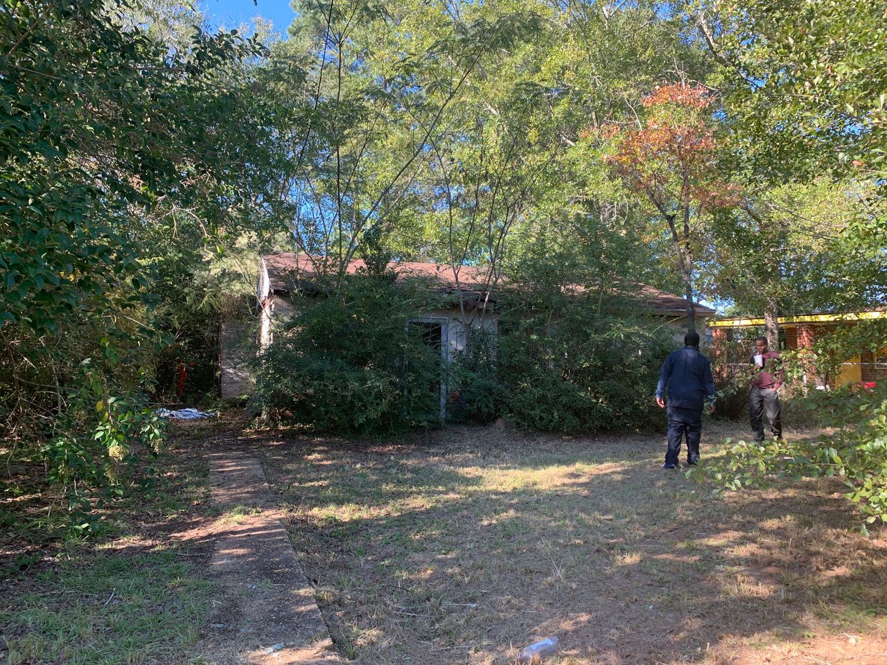 listing, photo 1