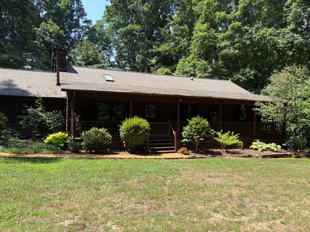 listing, photo 1