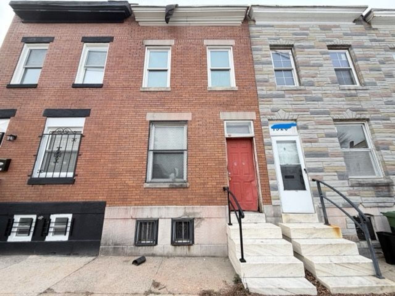 listing, photo 1