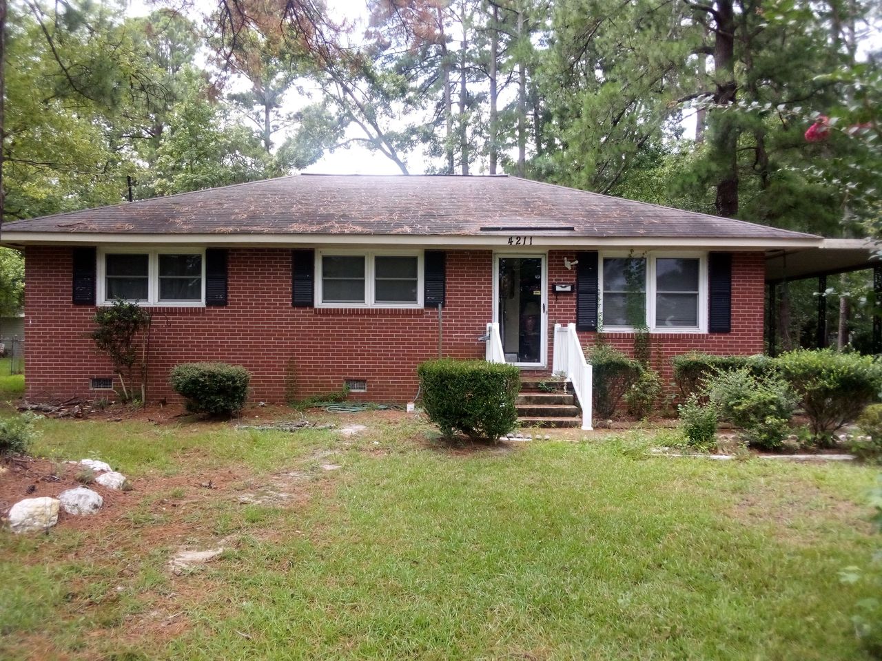 listing, photo 1