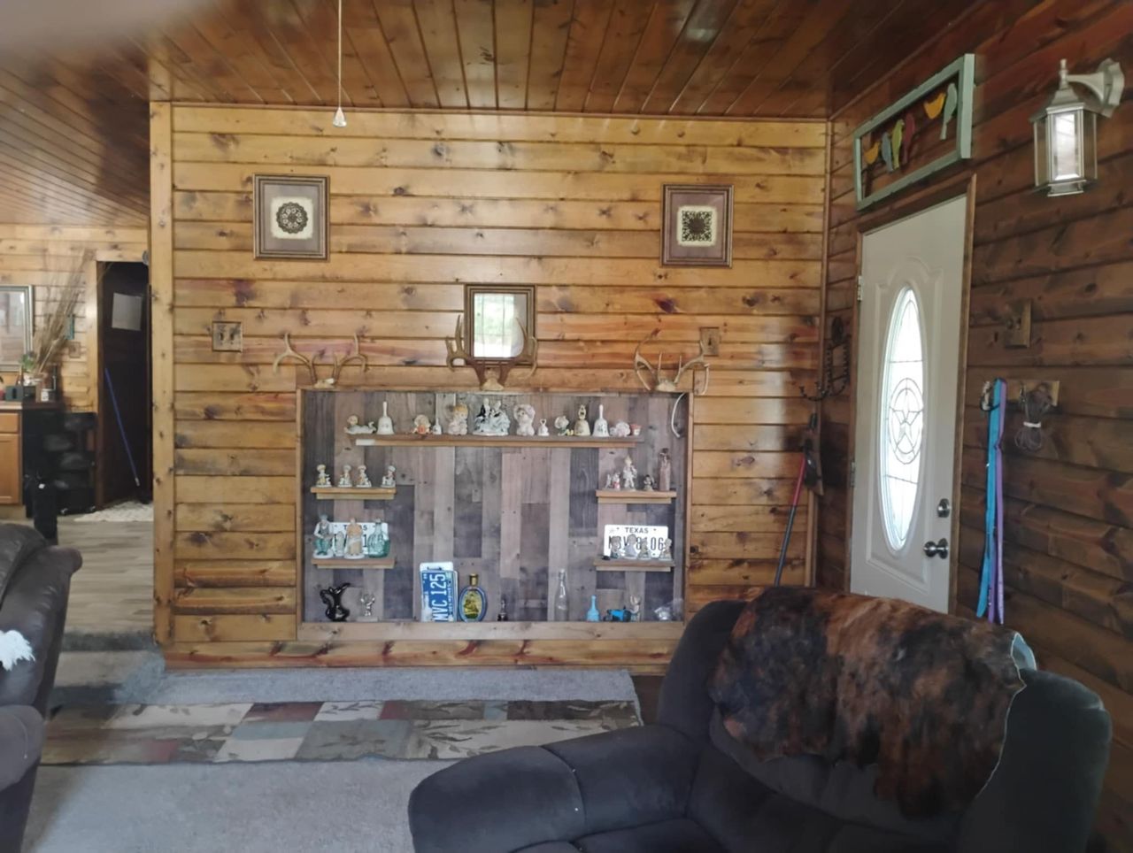 listing, photo 1