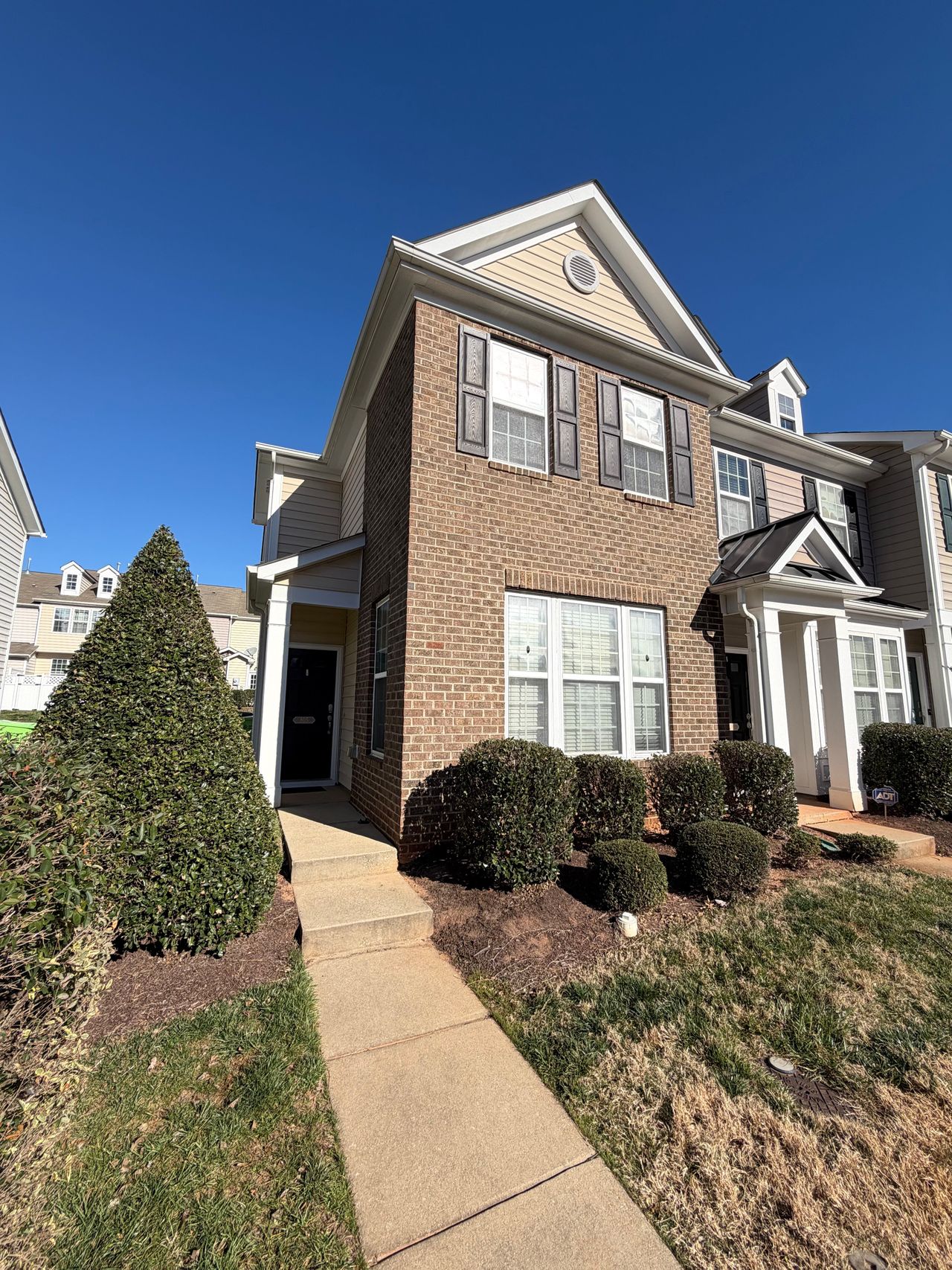 listing, photo 1