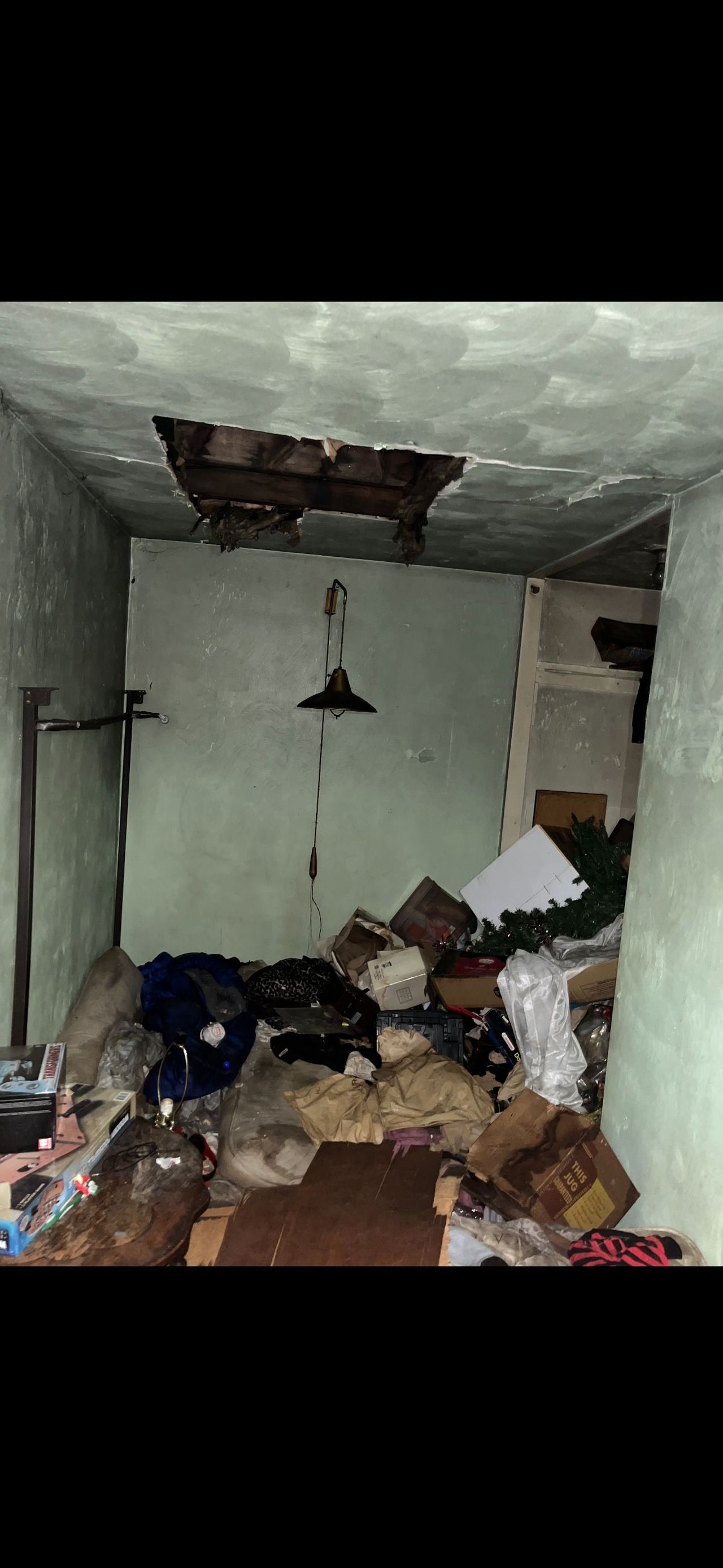 listing, photo 1