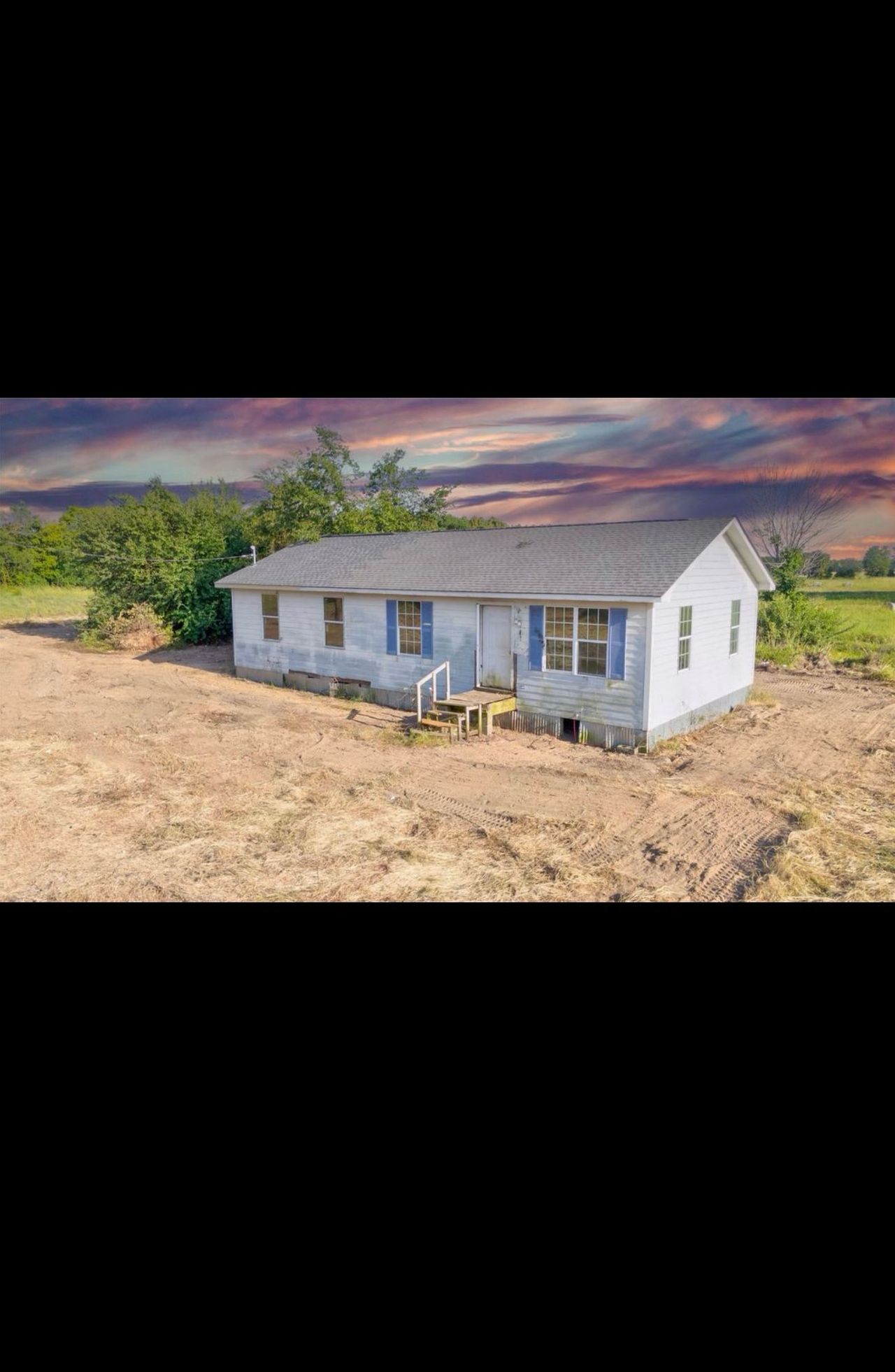 listing, photo 1