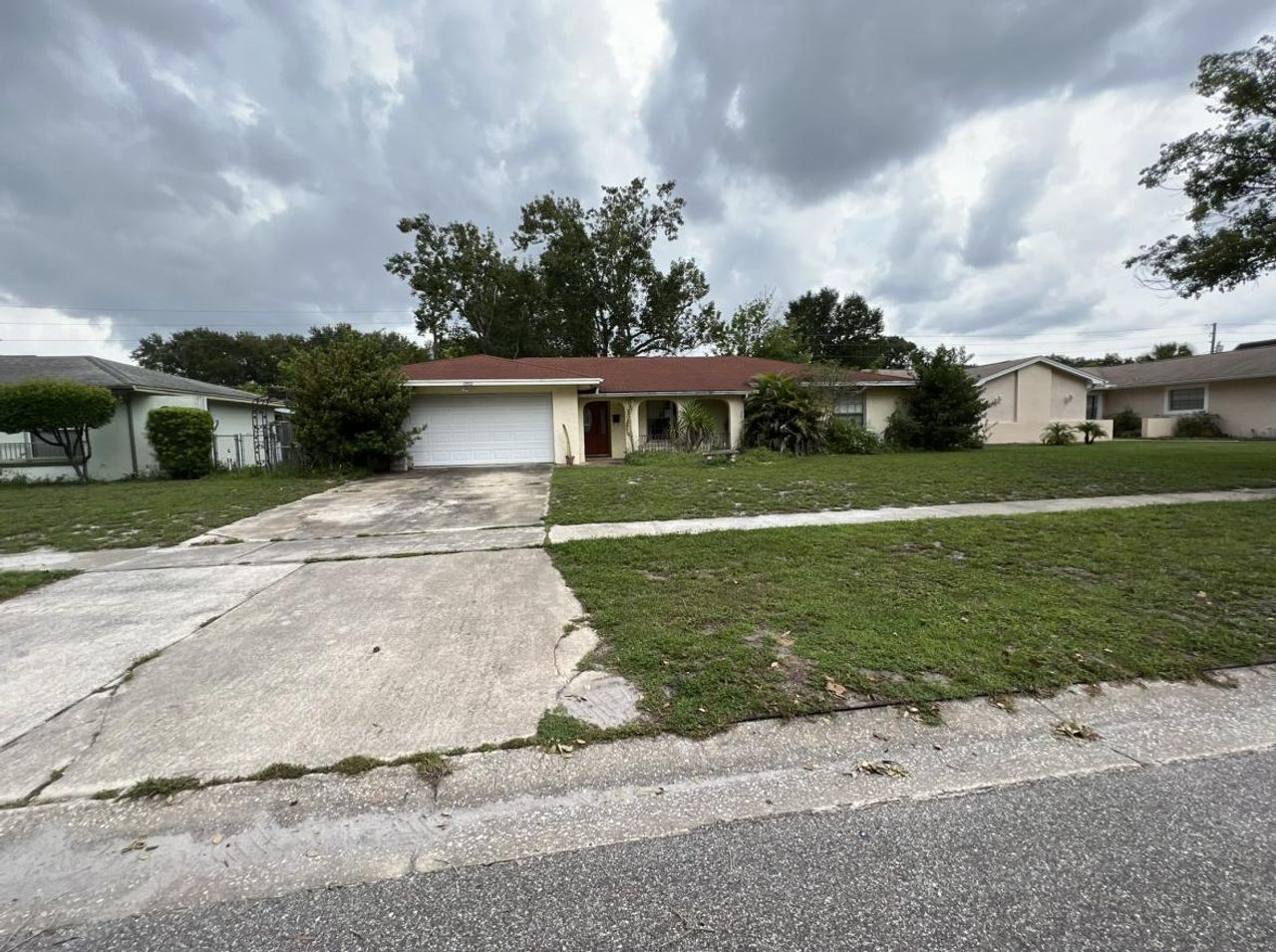 listing, photo 1