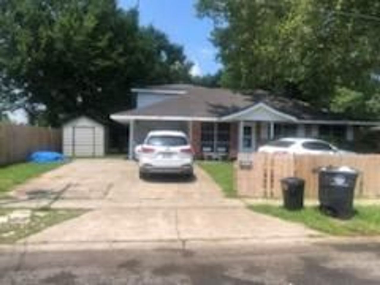 listing, photo 1