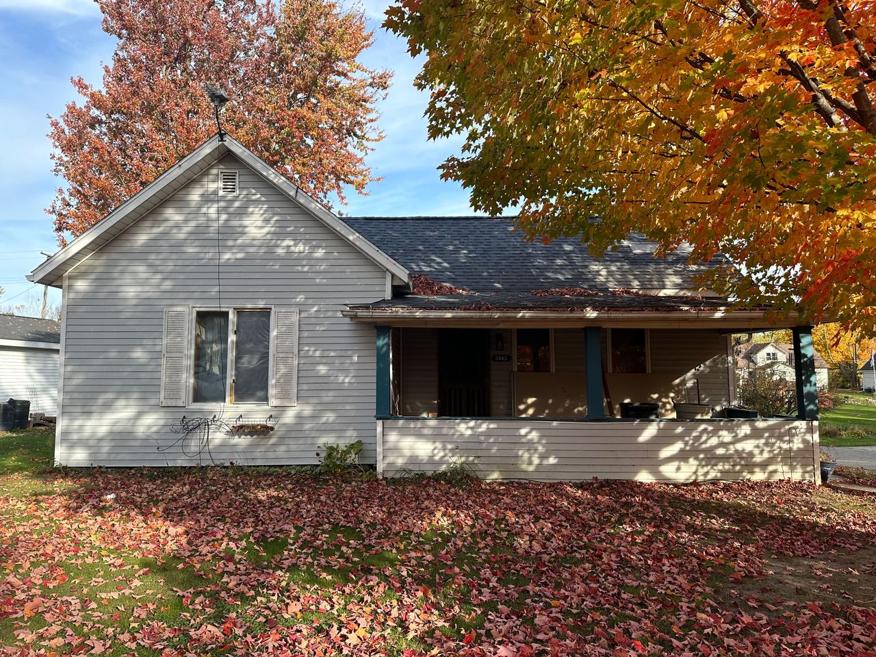 listing, photo 1