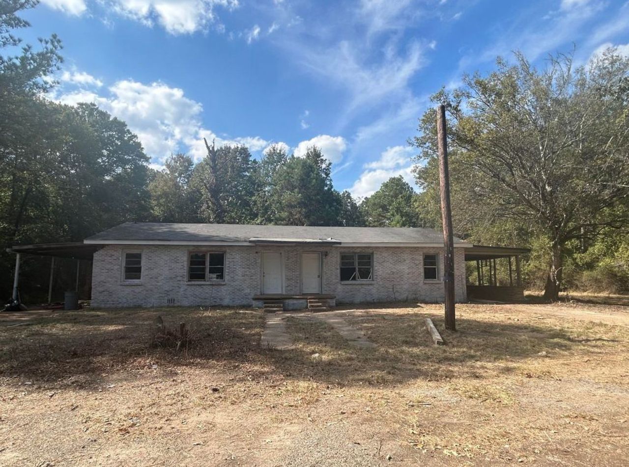 listing, photo 1