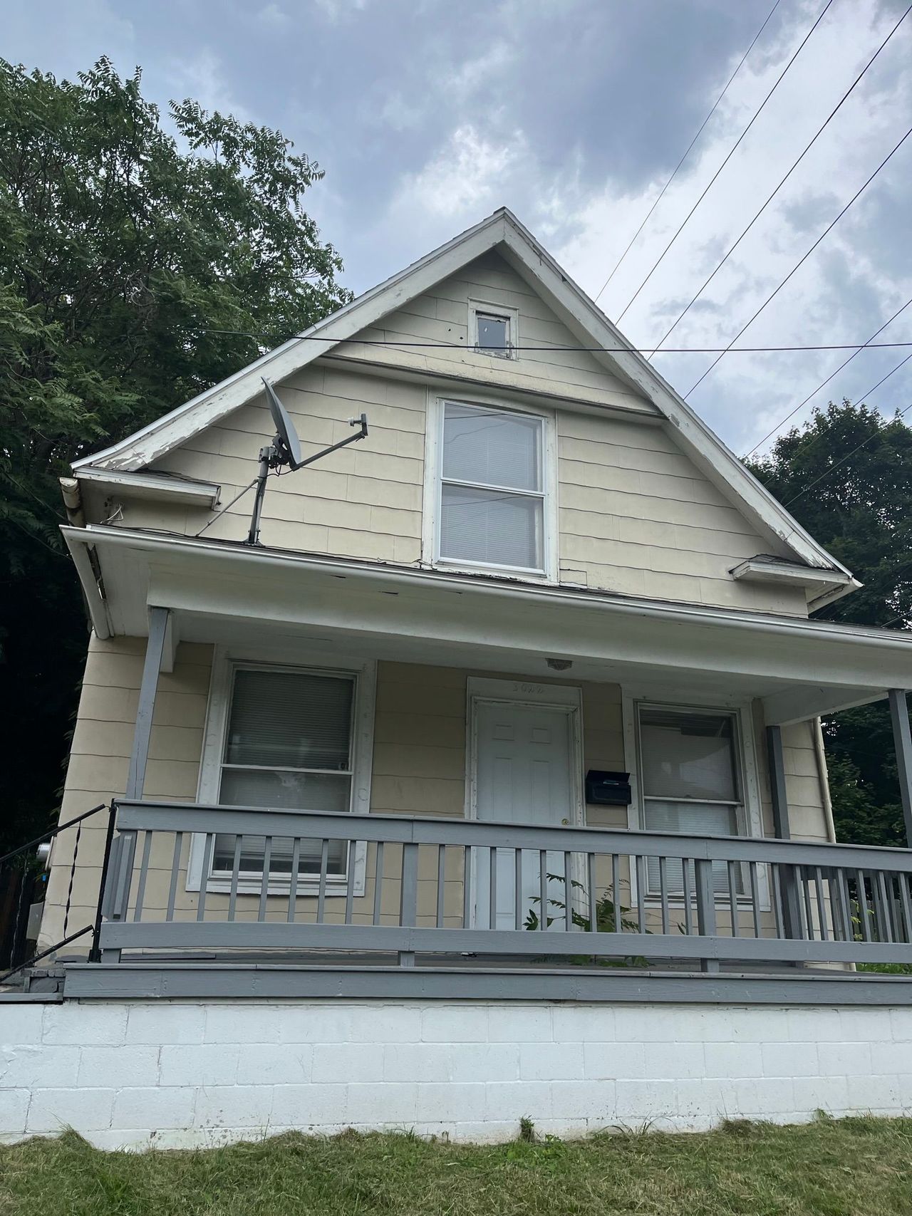 listing, photo 1