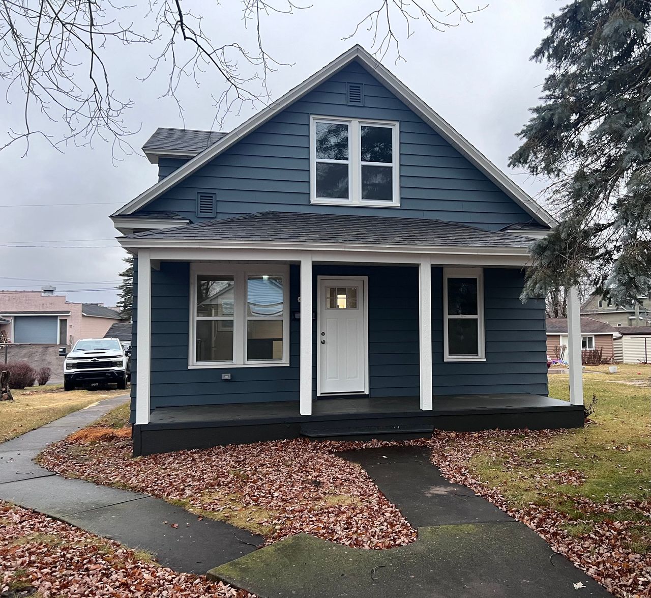 listing, photo 1