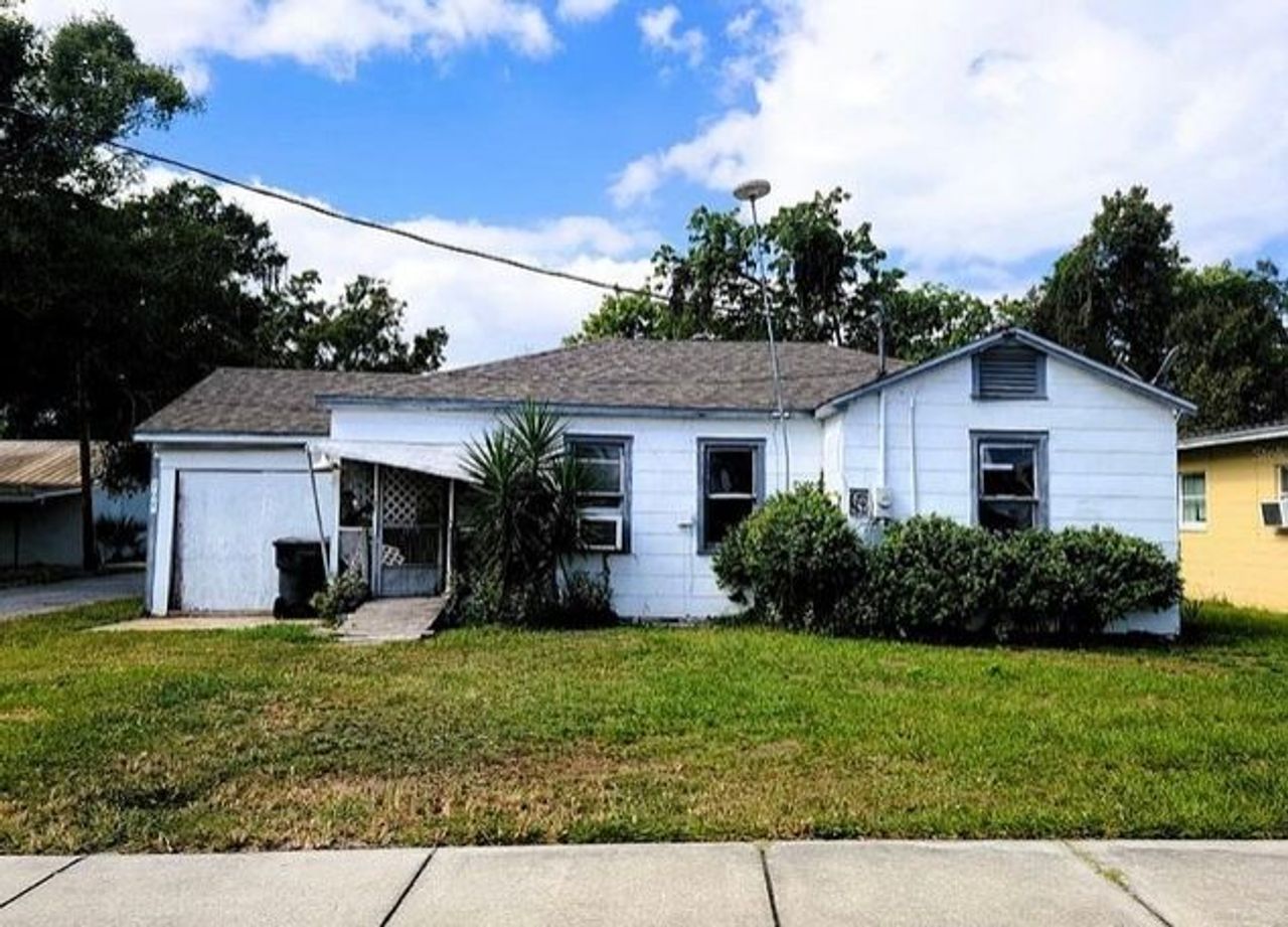 listing, photo 1