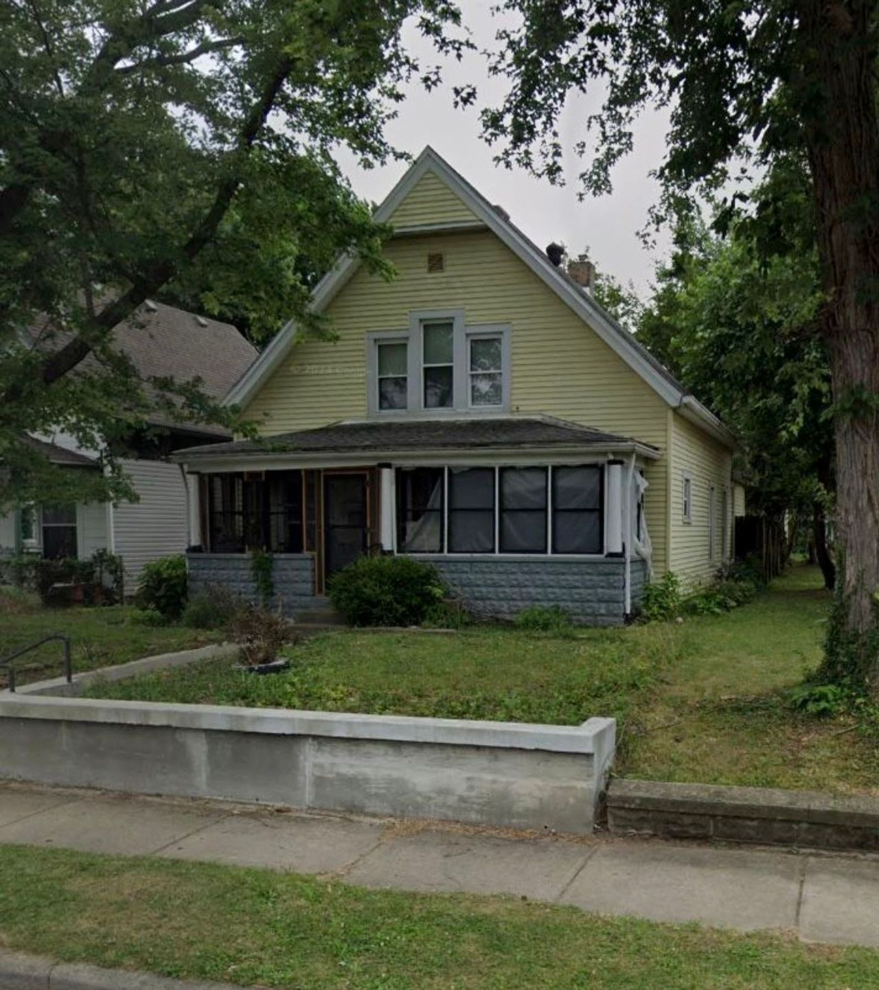 listing, photo 1