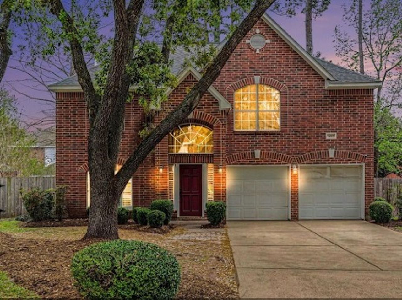 listing, photo 1