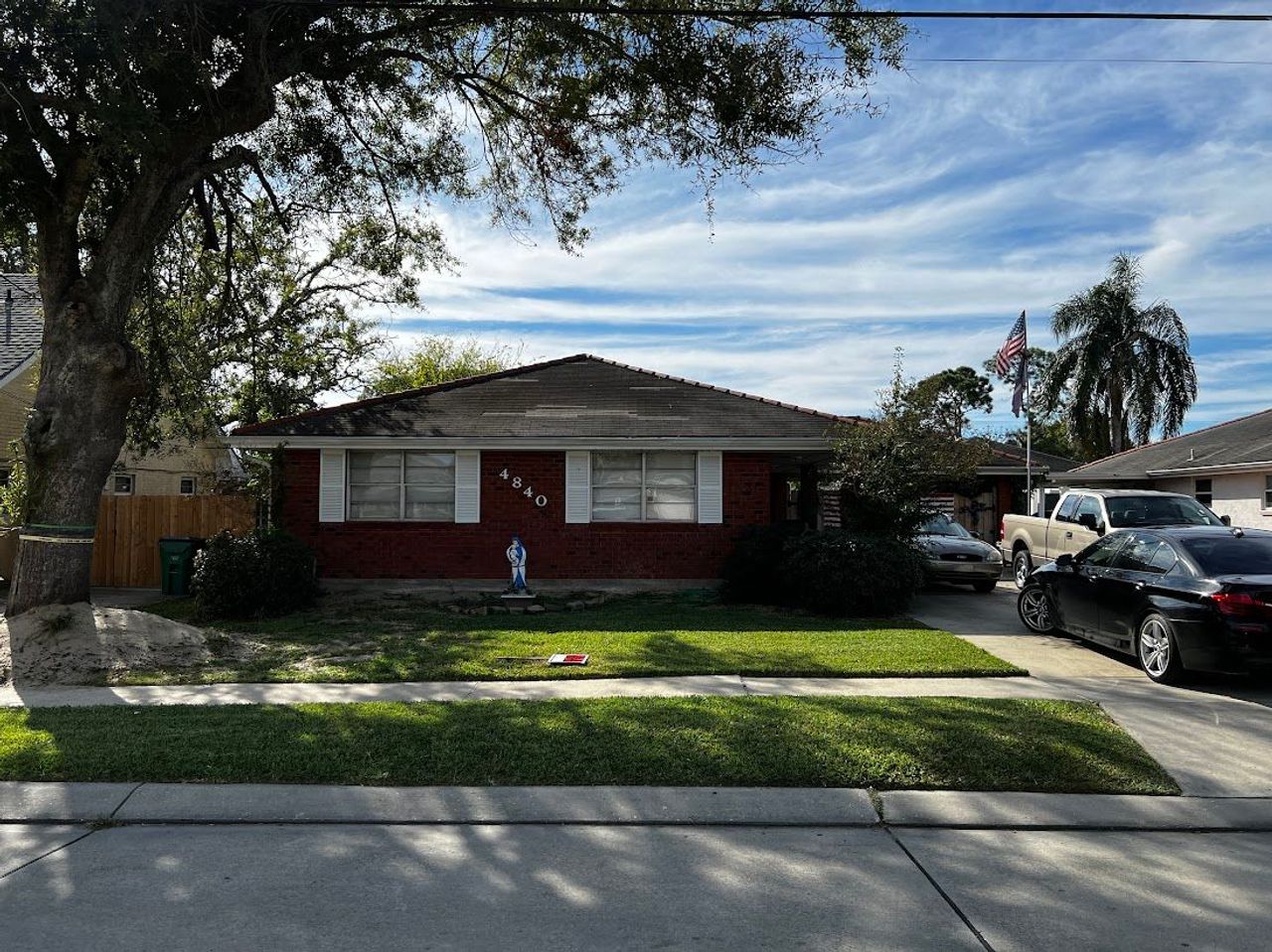listing, photo 1