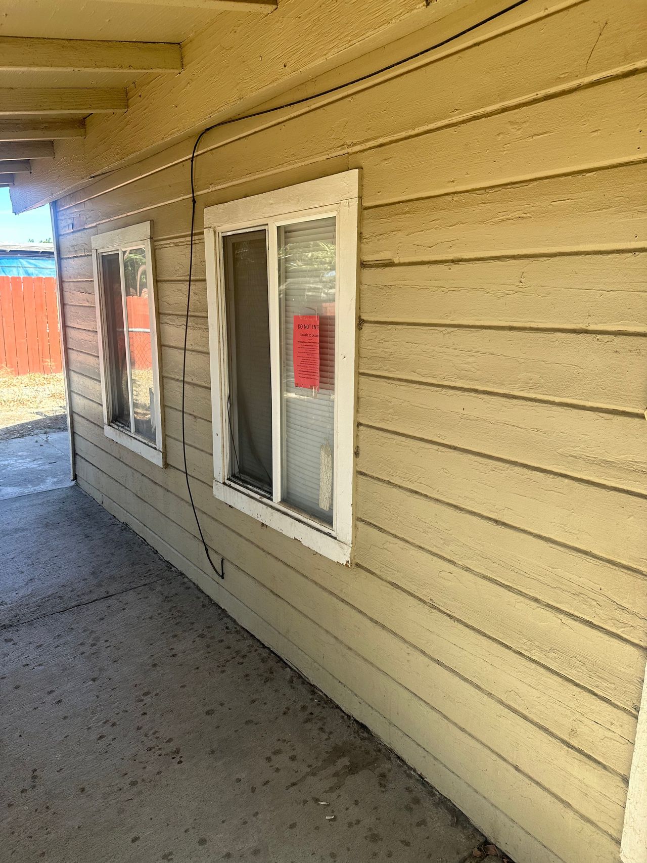 listing, photo 1