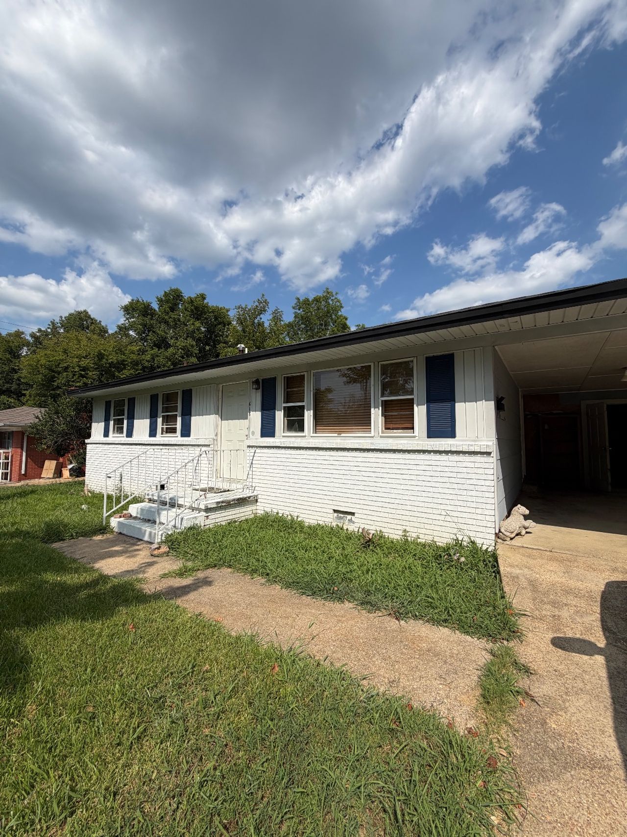 listing, photo 1