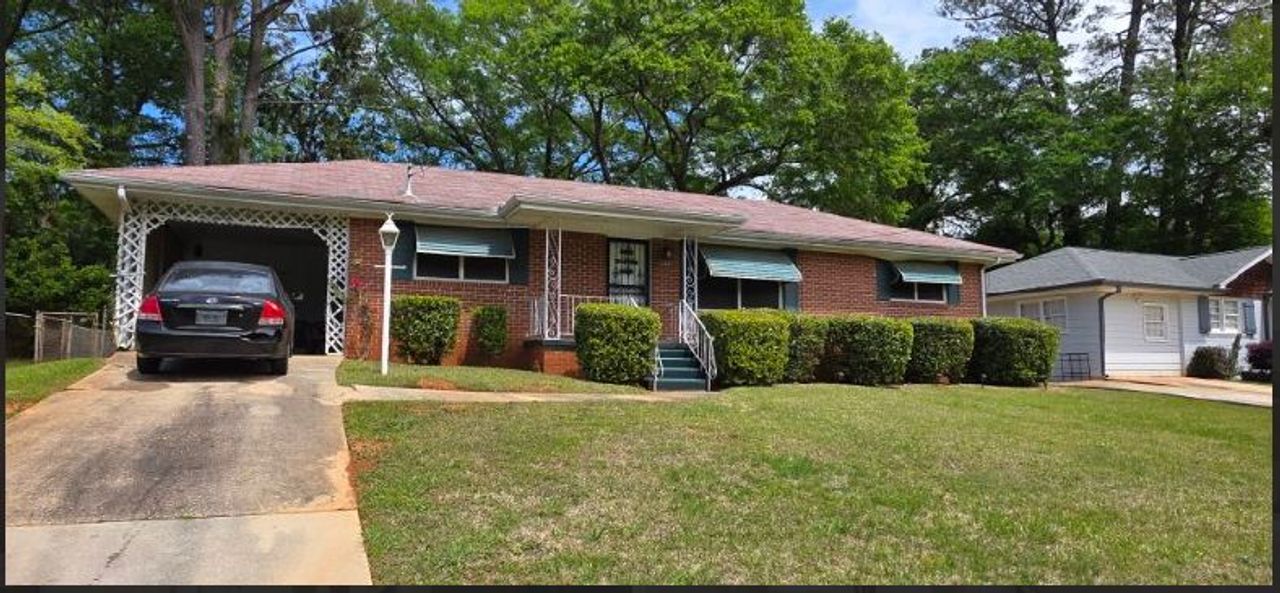 listing, photo 1