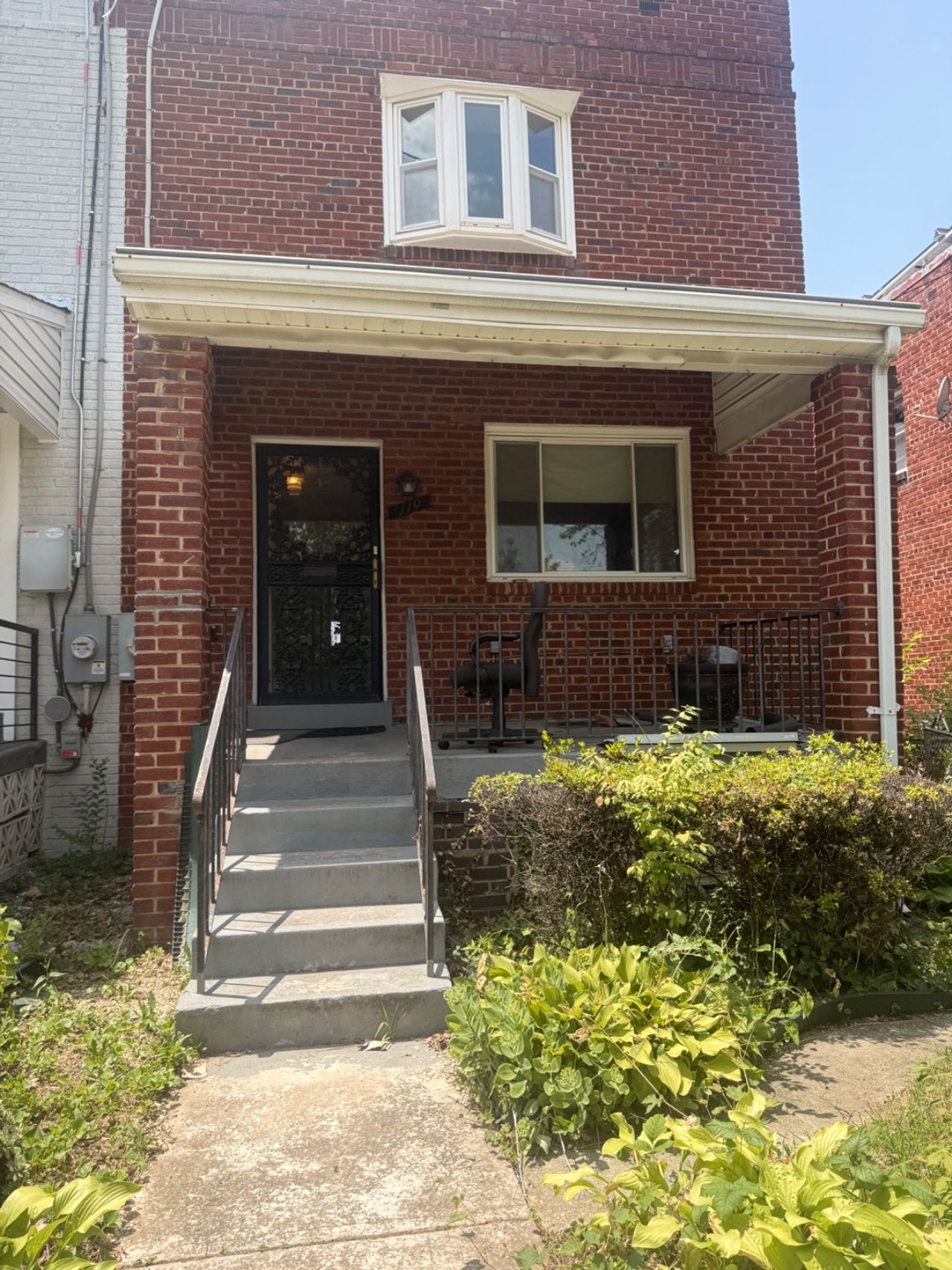 listing, photo 1
