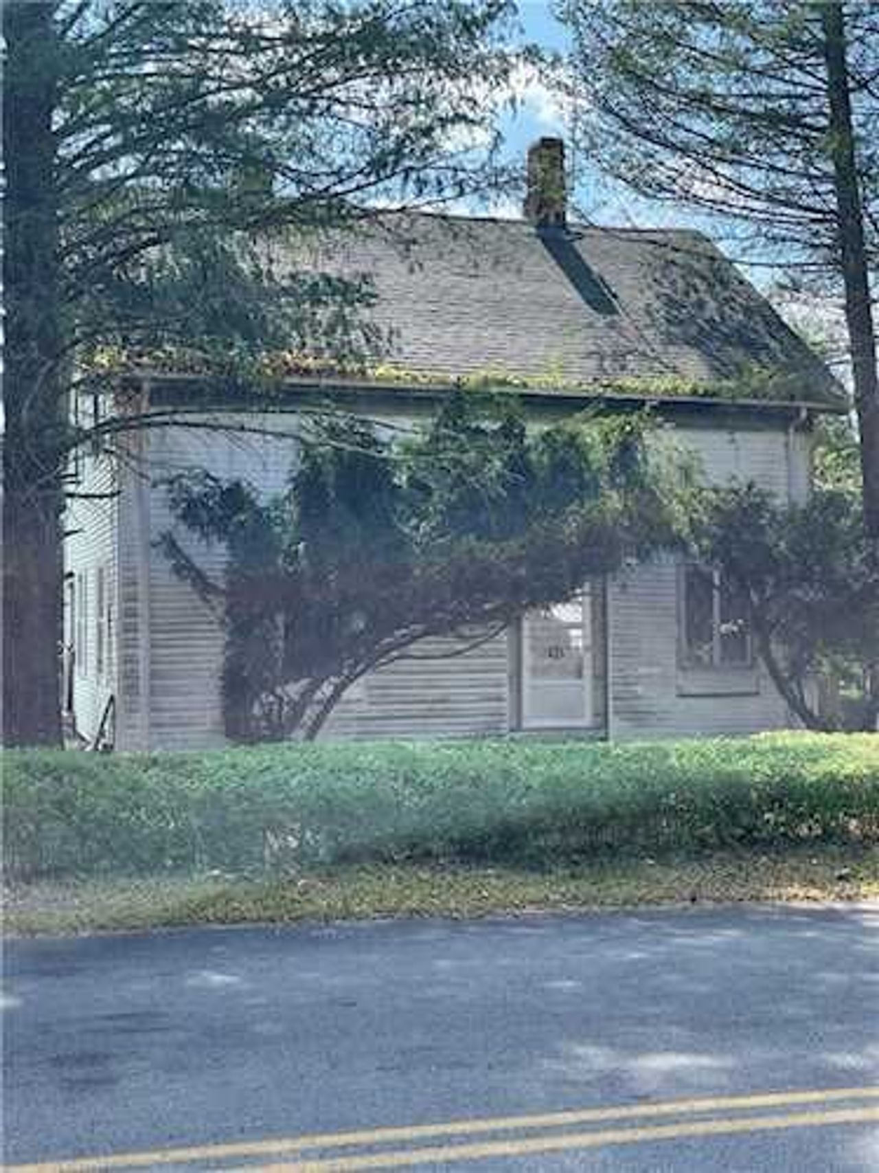 listing, photo 1