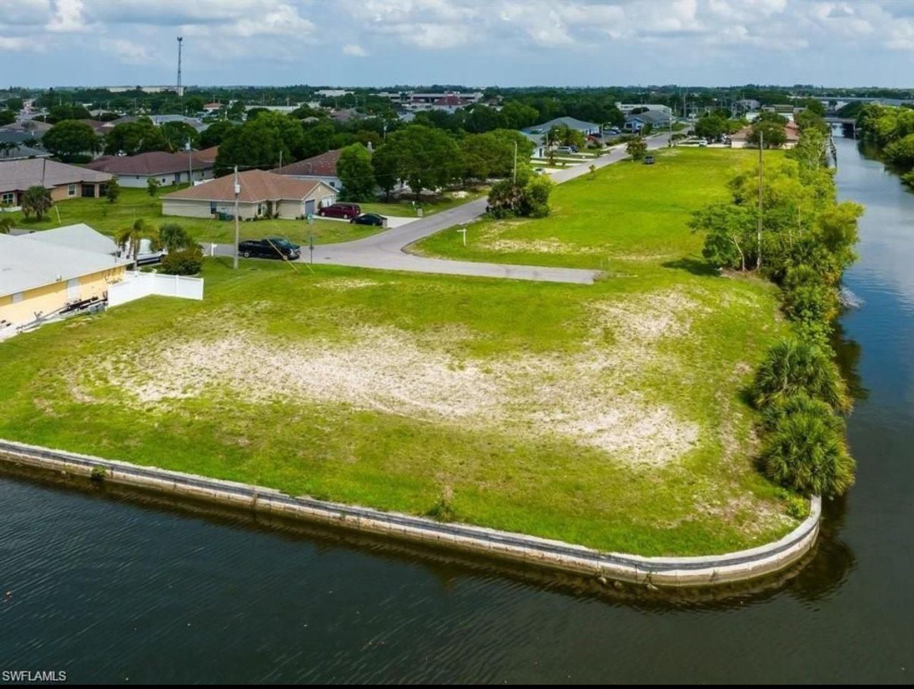 listing, photo 1