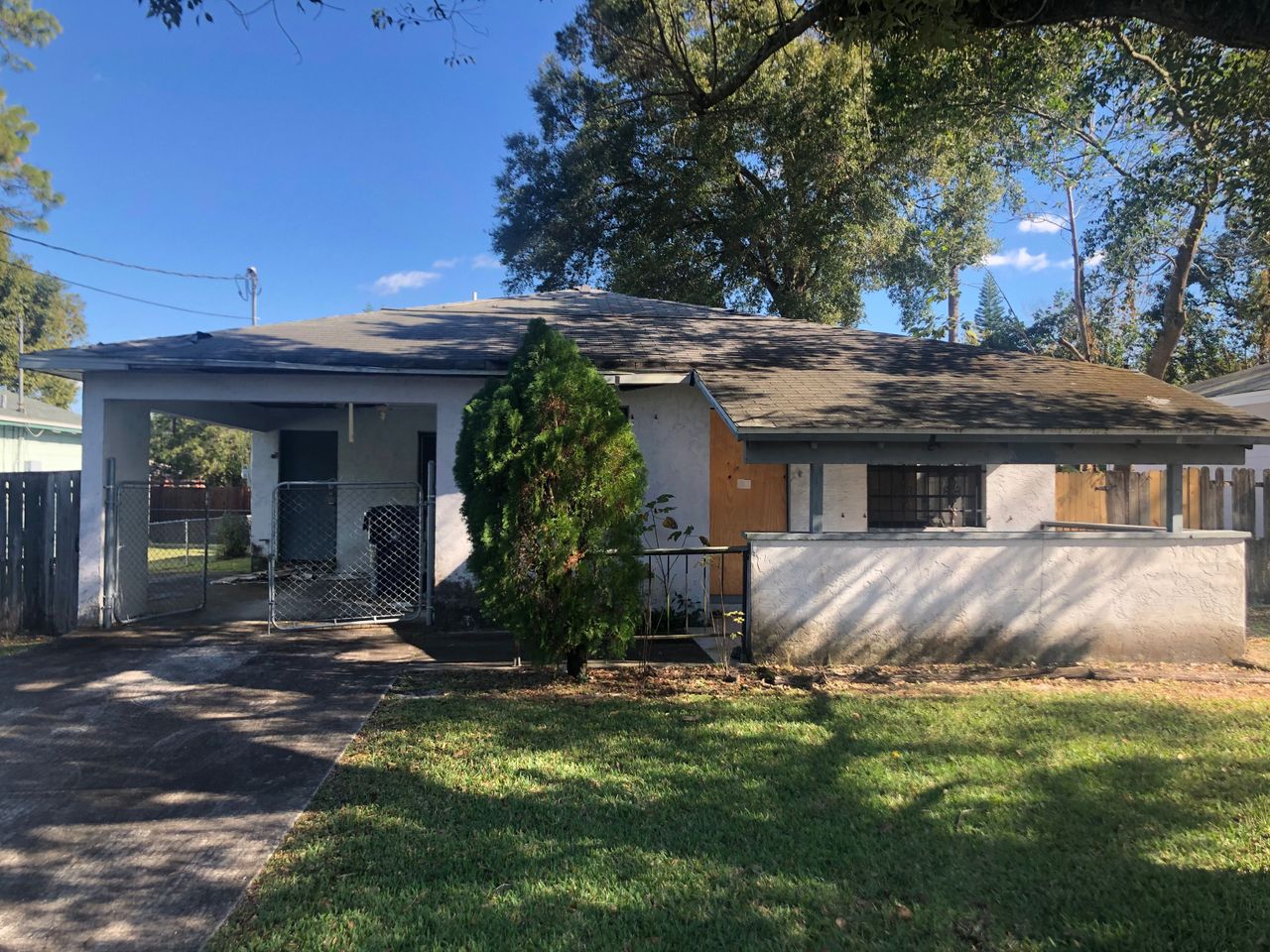listing, photo 1