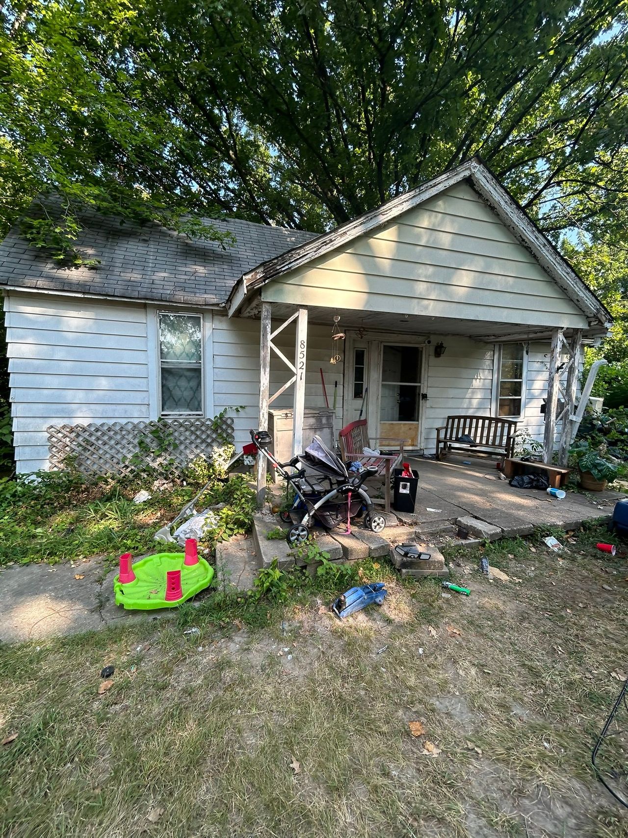 listing, photo 1