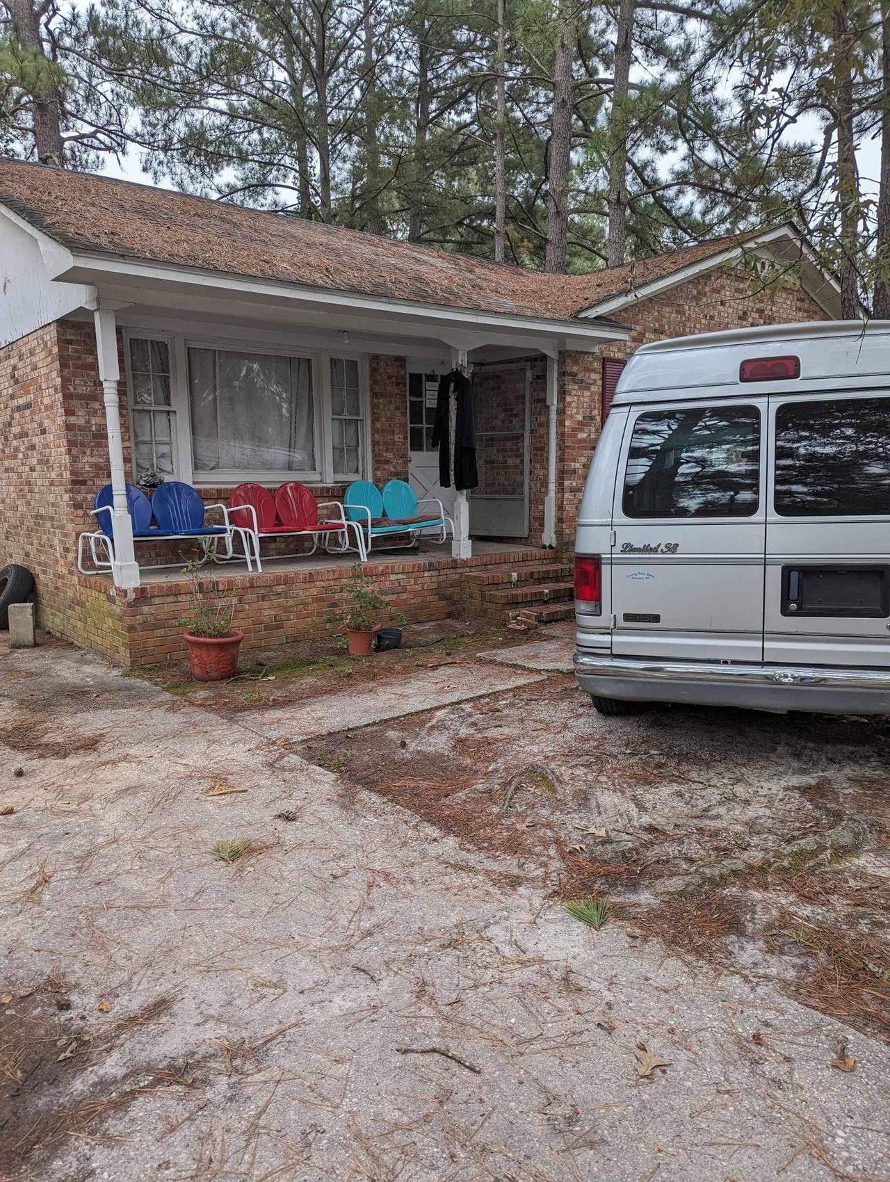 listing, photo 1