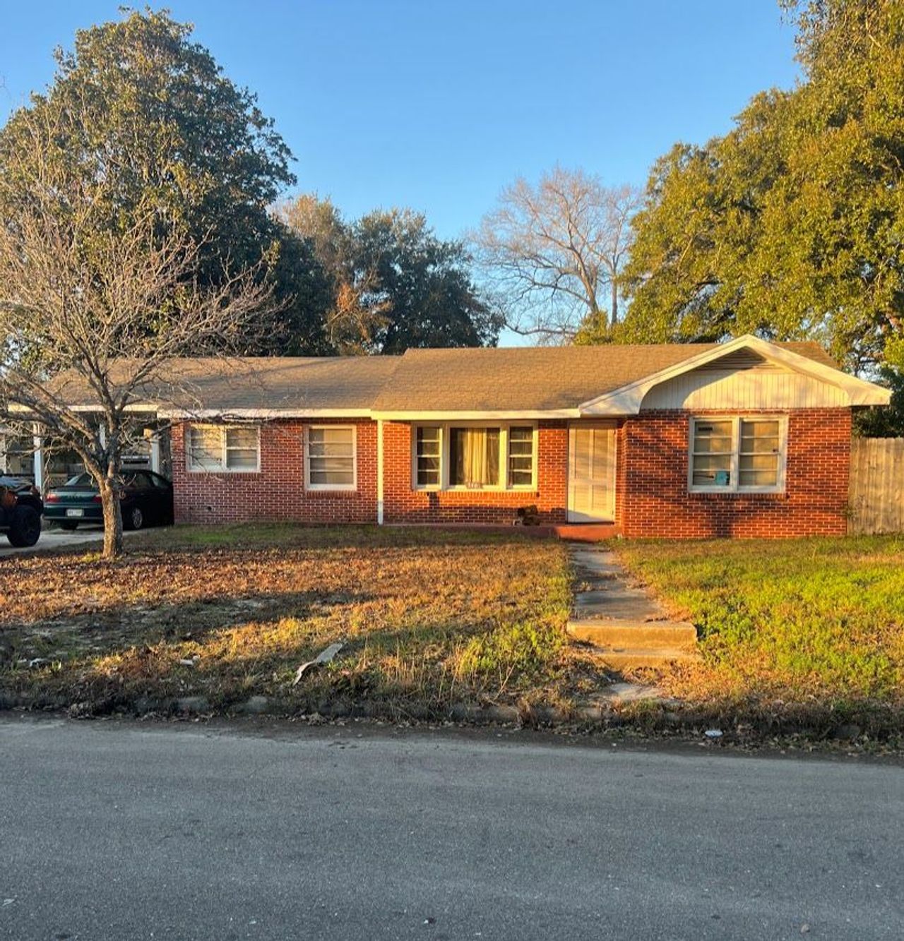 listing, photo 1