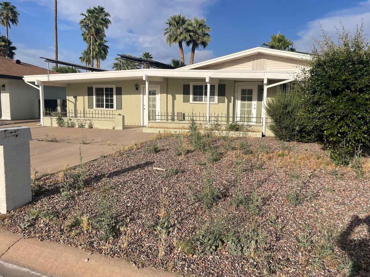 listing, photo 1