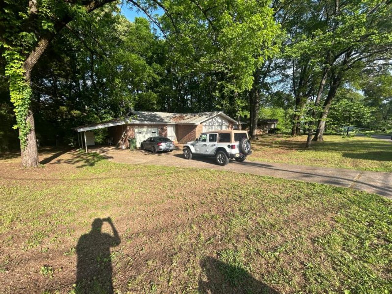 listing, photo 1