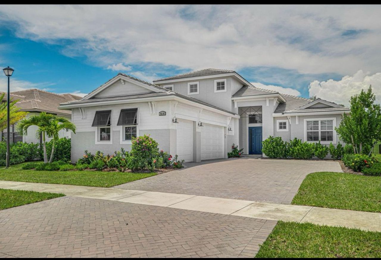 listing, photo 1