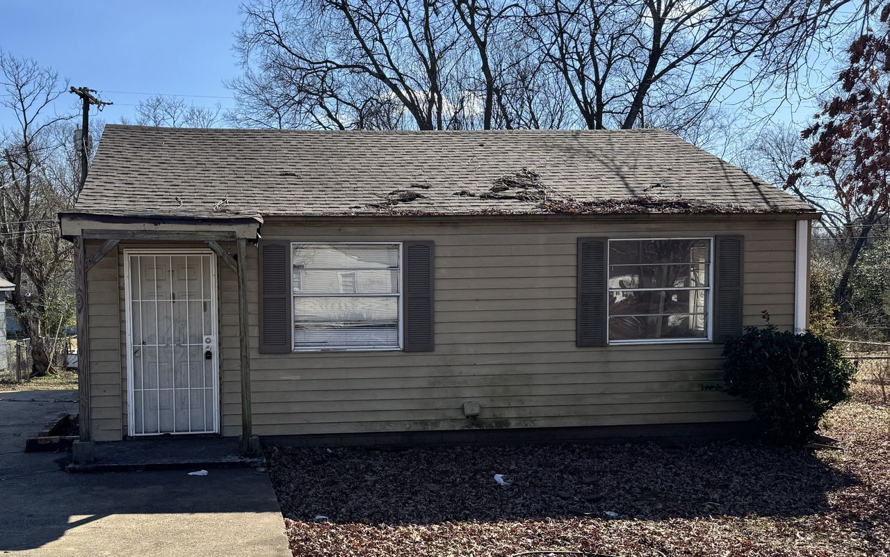 listing, photo 1