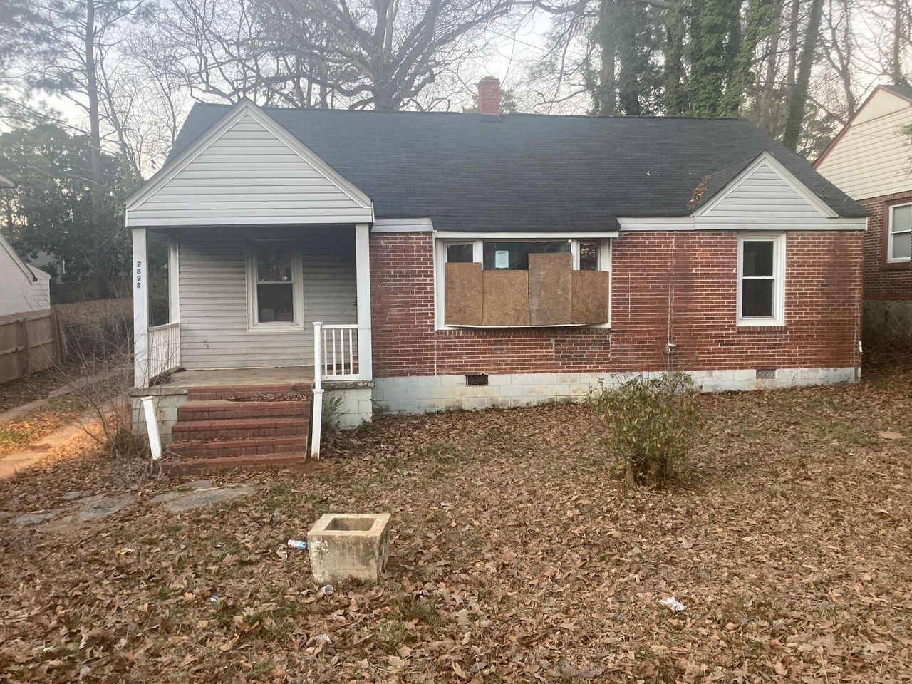 listing, photo 1
