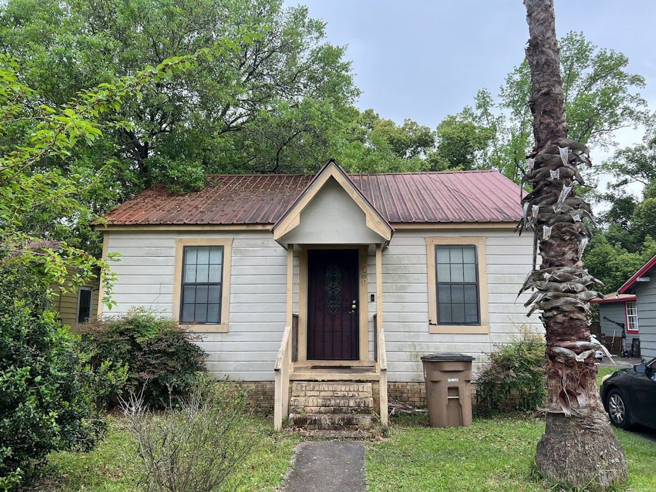 listing, photo 1