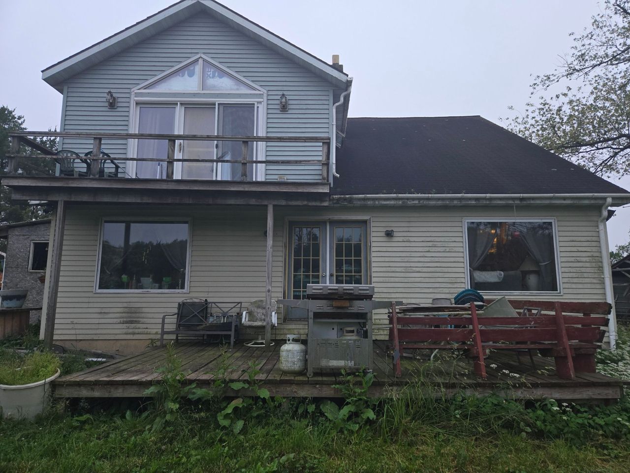 listing, photo 1