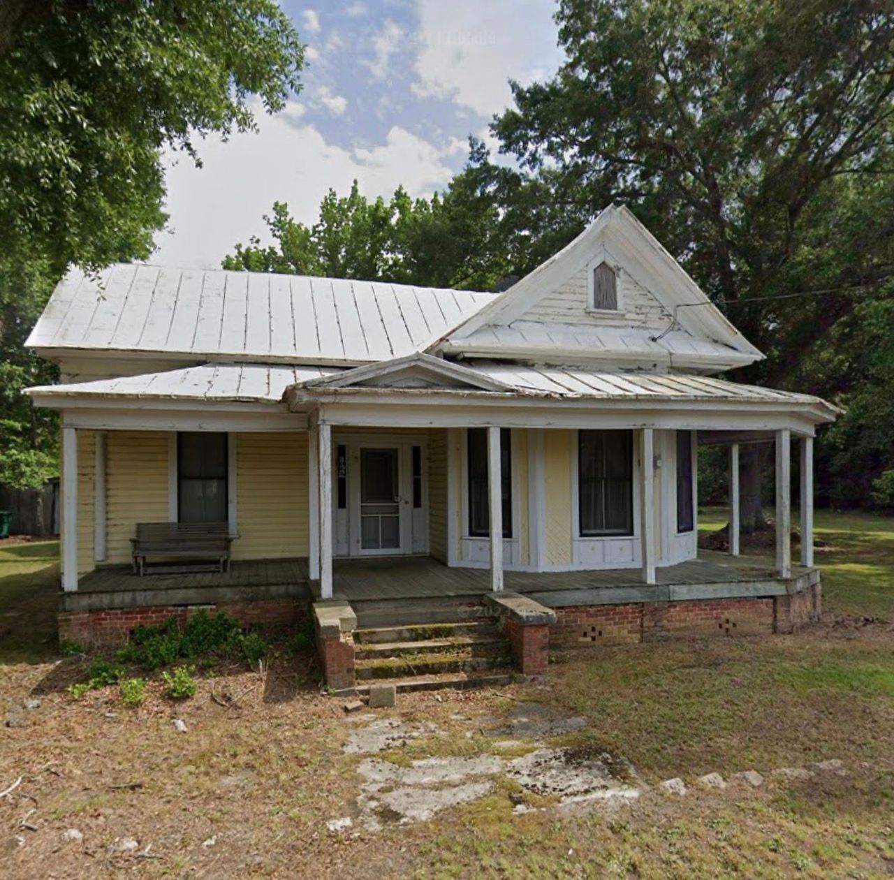 listing, photo 1