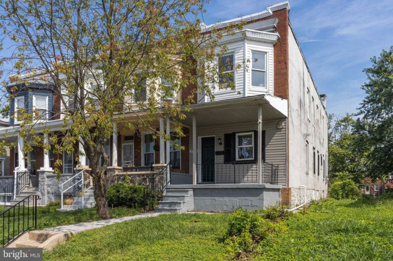 listing, photo 1