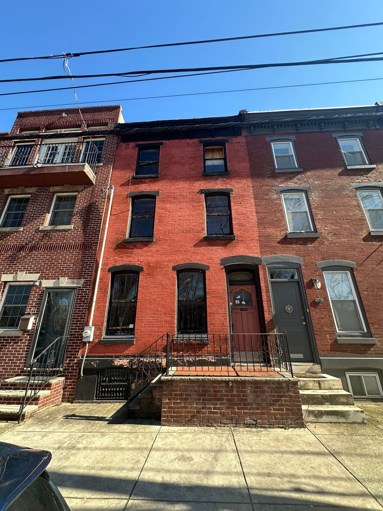 listing, photo 1