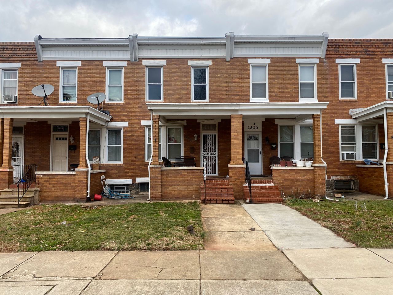listing, photo 1