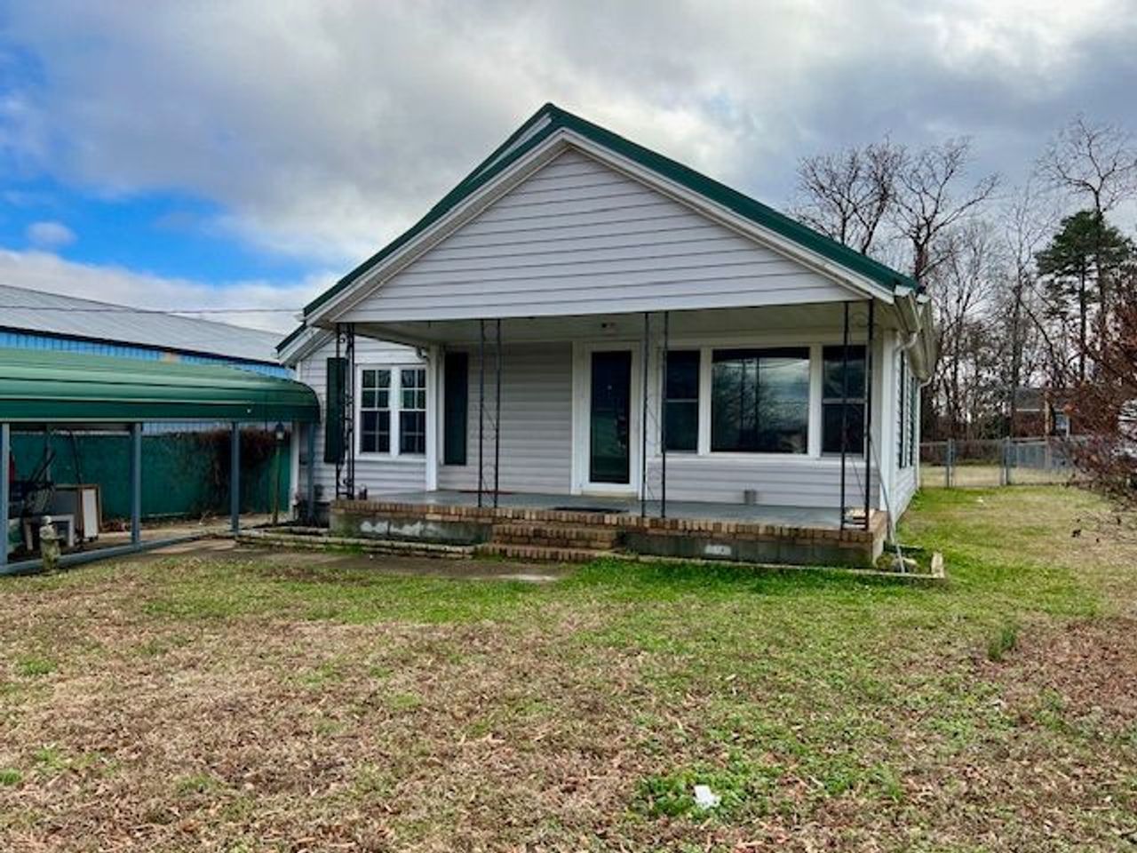 listing, photo 1