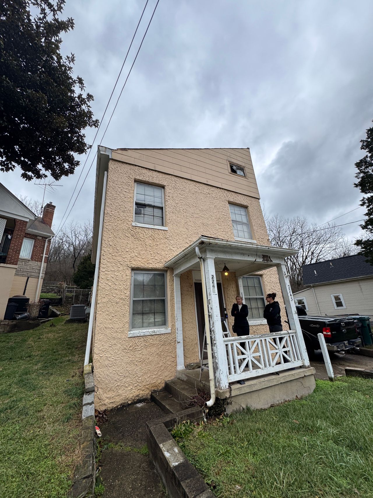 listing, photo 1