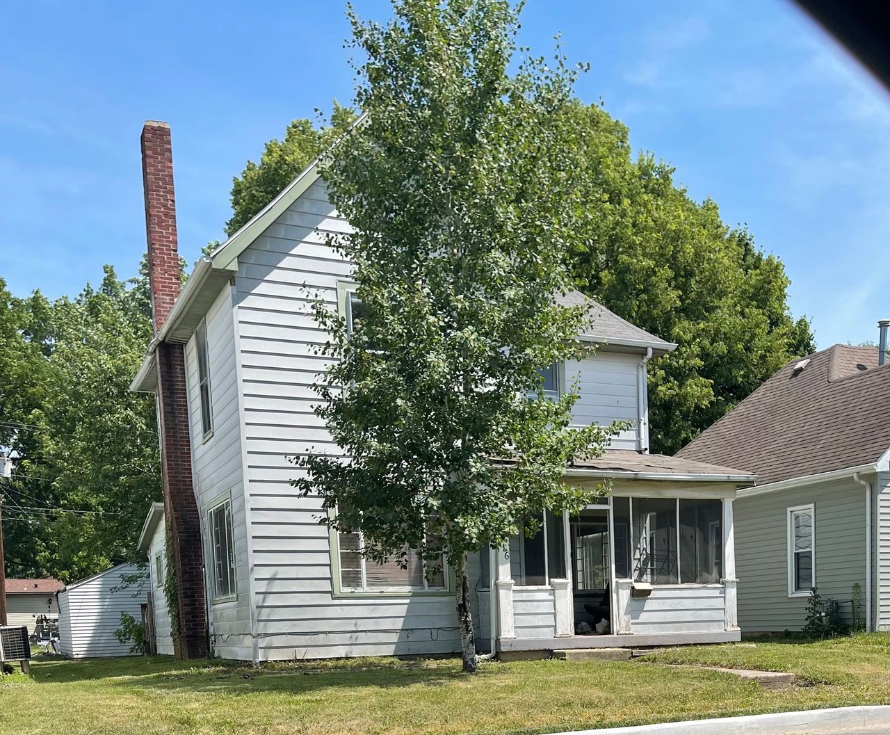 listing, photo 1