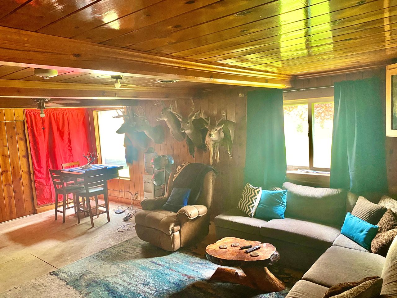 listing, photo 1