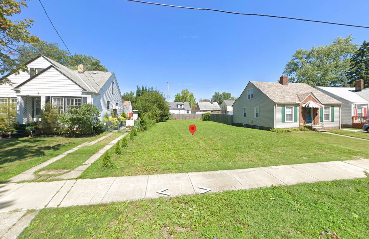 listing, photo 1