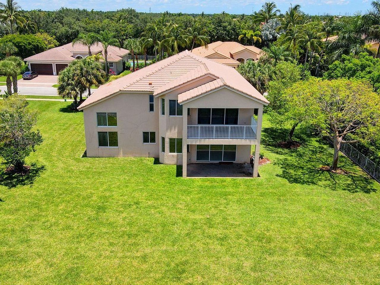 listing, photo 1