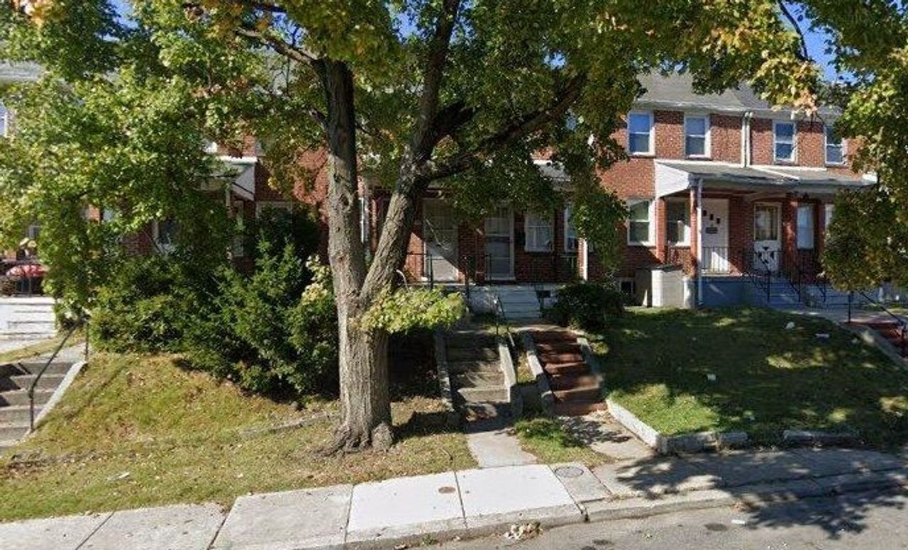 listing, photo 1