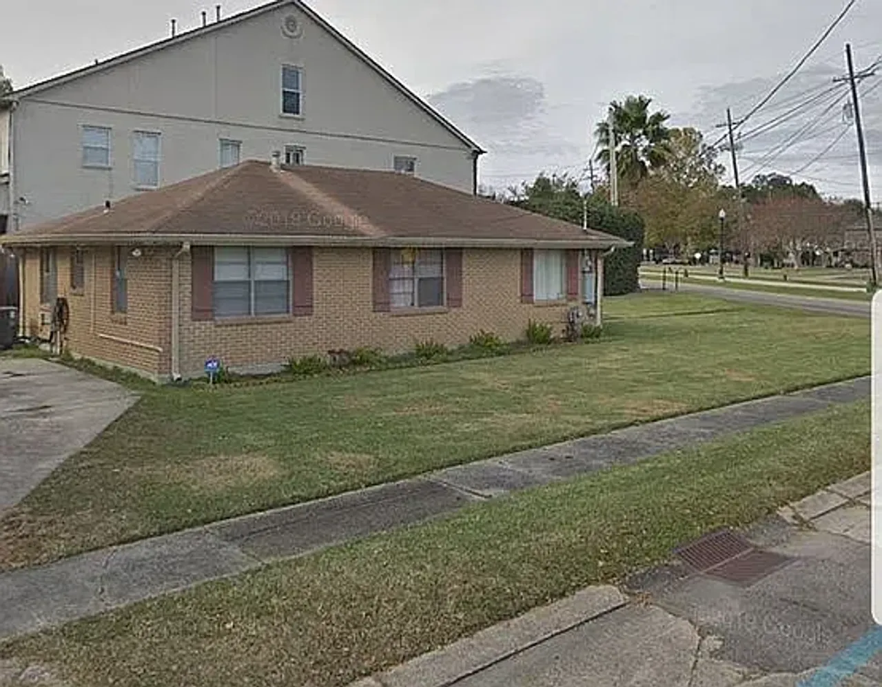 listing, photo 1